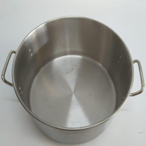 Aluminum pasta pot with stainless steel inserts for efficient cooking