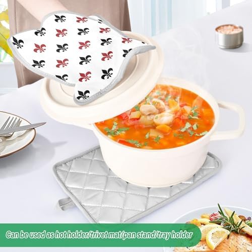 Fleur De Lis RedFrench Damask Heat-Resistant Pot Holders