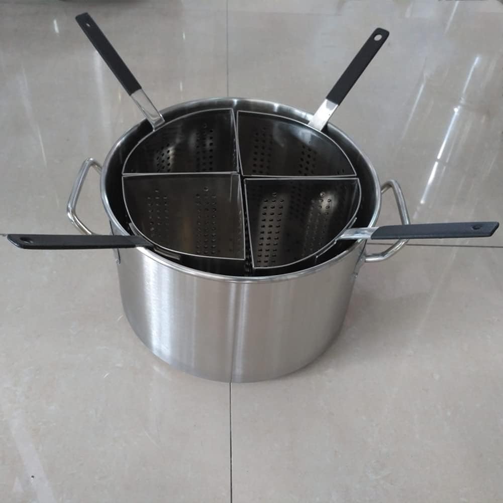 Aluminum pasta pot with stainless steel inserts for efficient cooking