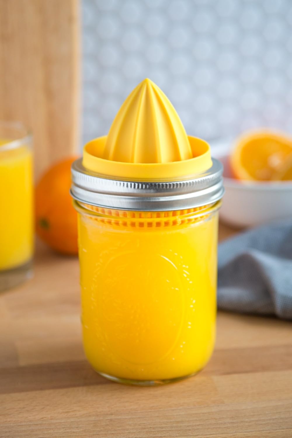 Jarware Wide Mouth Mason Jar Citrus Juicer Lid Yellow