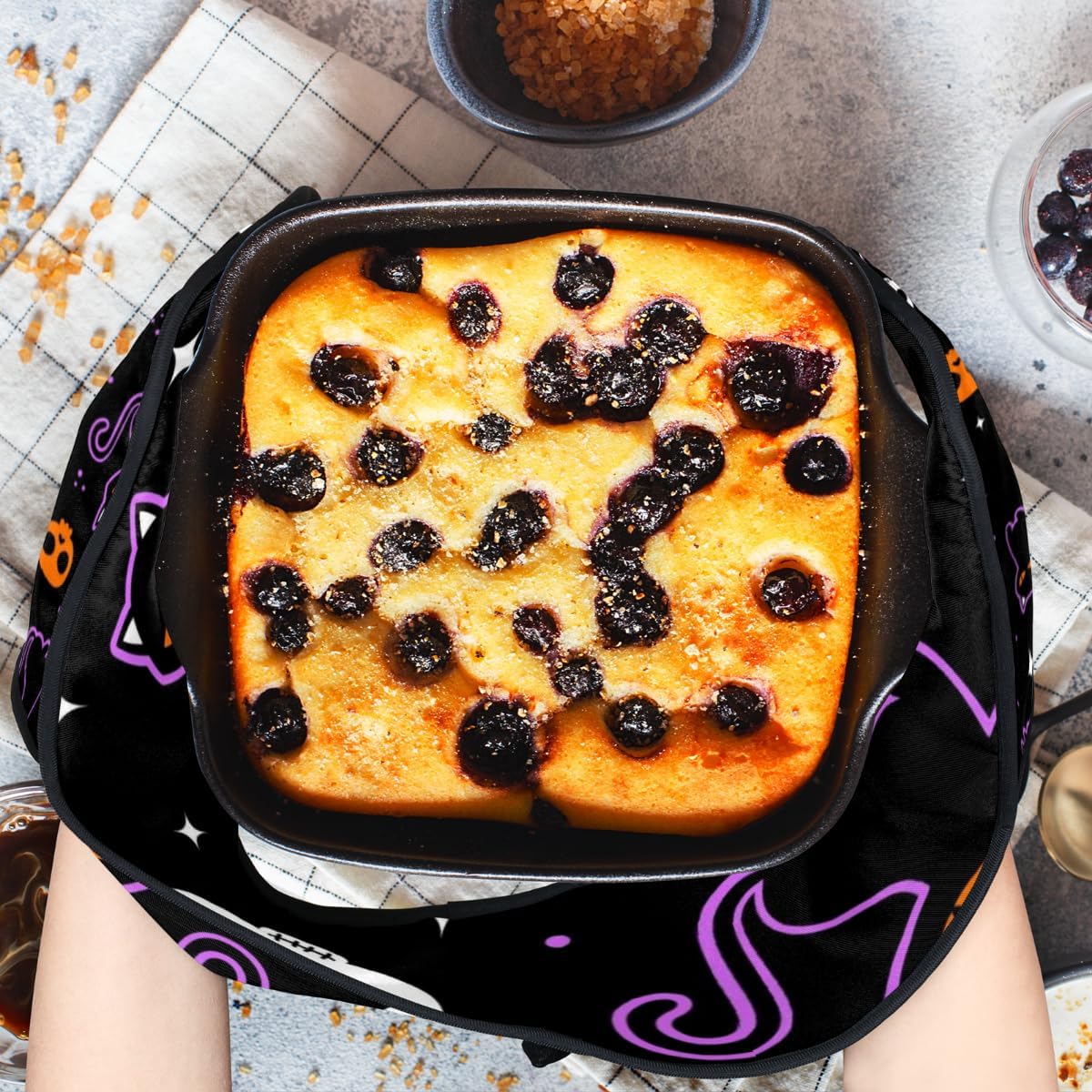 Halloween Spooky Skull Oven Mitt