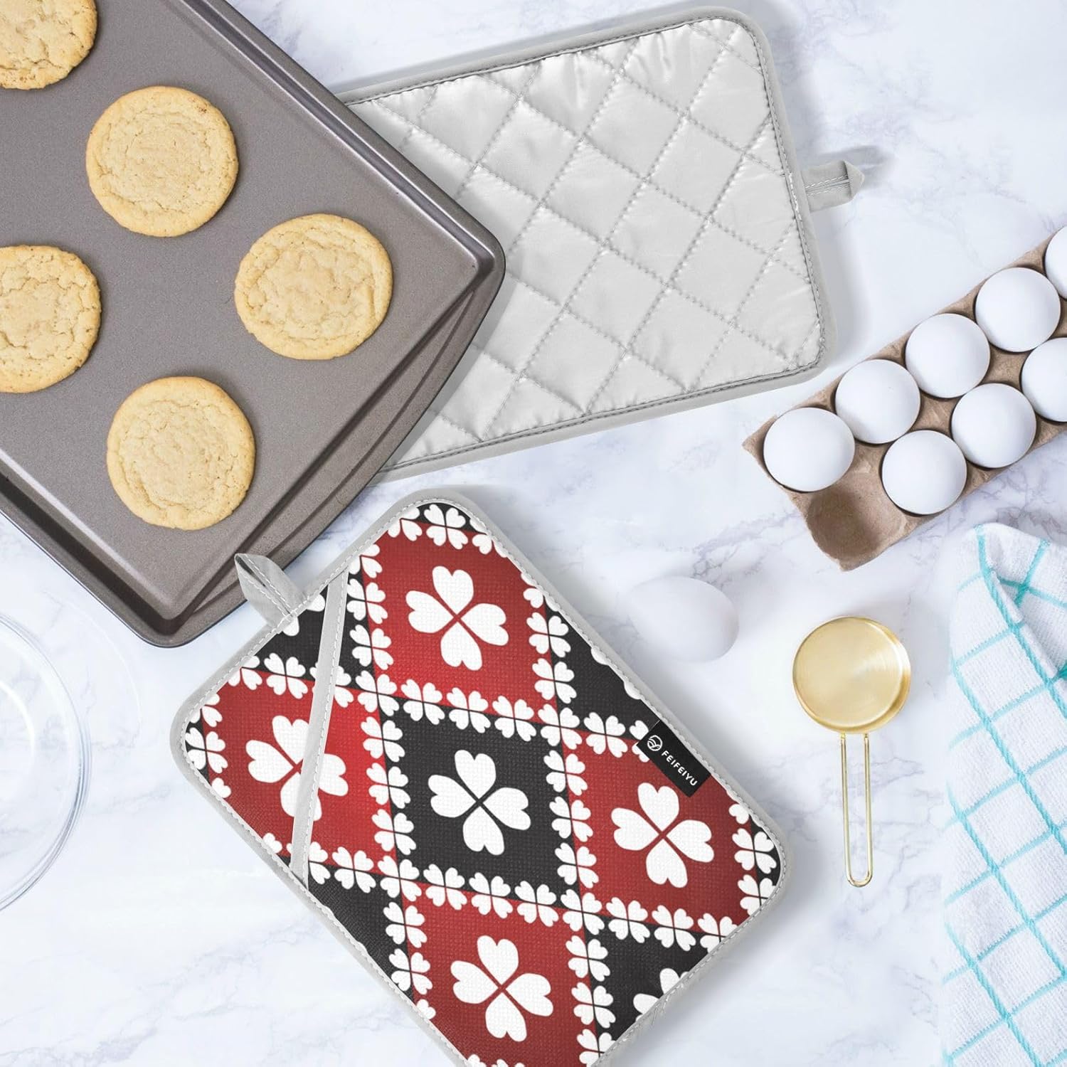 Hot Days in the Kitchen Shamrock Clover Potholders