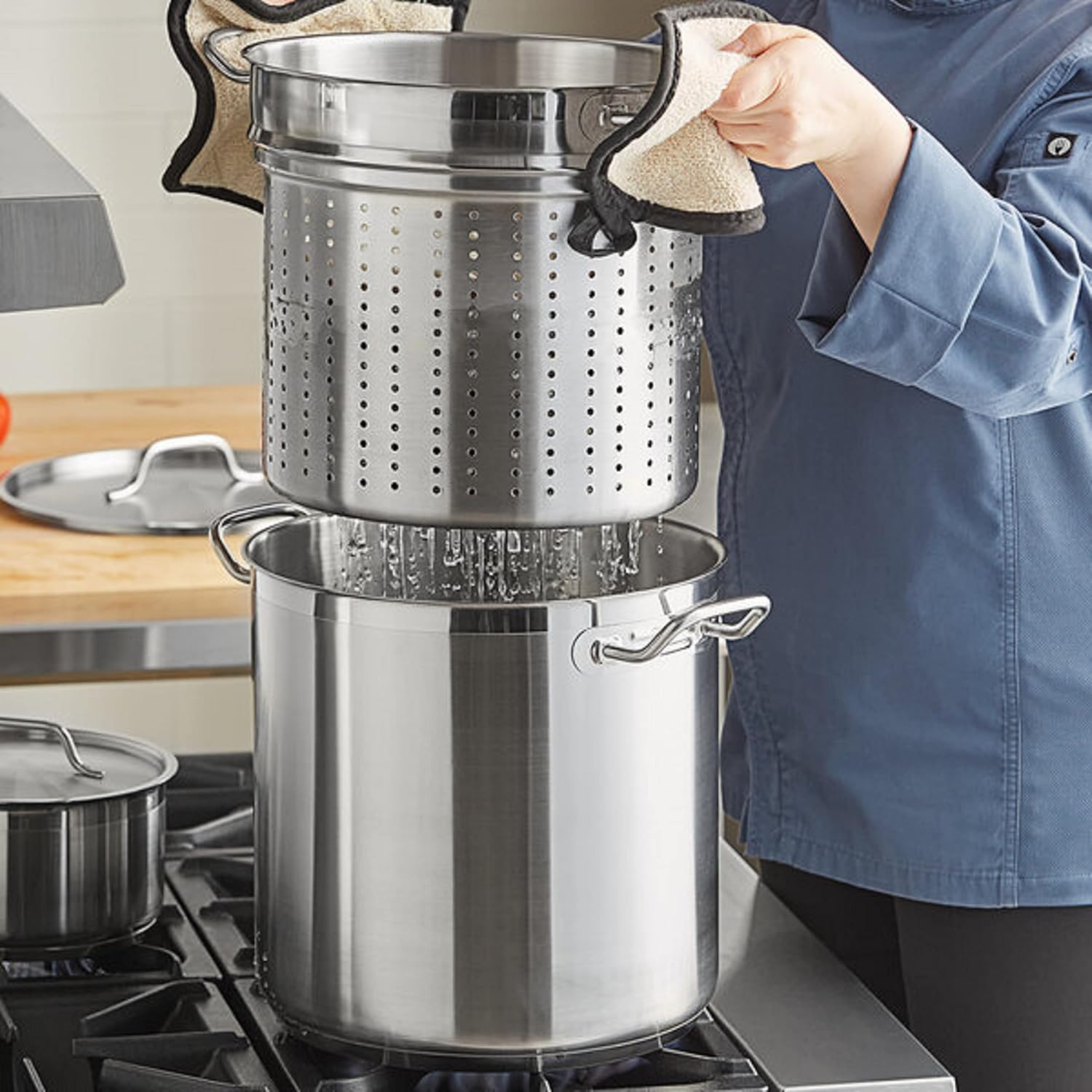 TrueCraftware 20 qt Stainless Steel Pasta Cooker with Lid Lid Induction Oven Safe